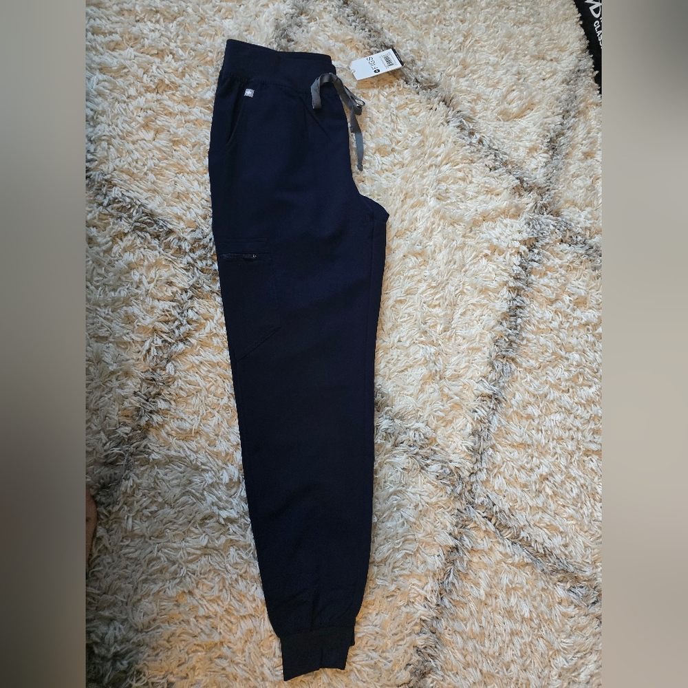 FIGS Zamora Jogger Scrub Pants